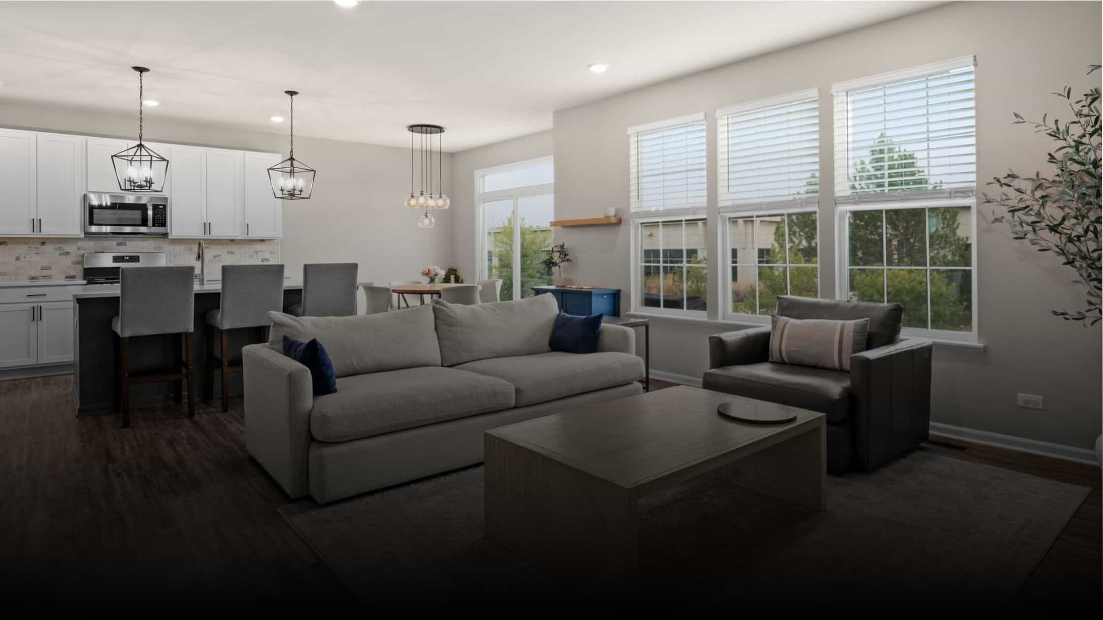 Photo of the living room in 230 Hamilton Rd, St Charles, Illinois